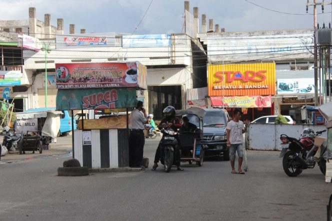 
 Pos penagihan retribusi parkir di Jalan Kartini, Kotamobagu.
