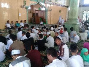 Suasana Khatam Al-Quran Massal di Kelurahan Pobundayan