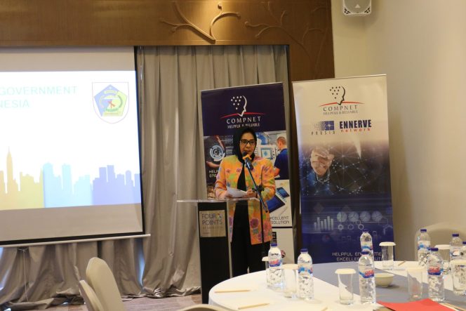 
 Walikota Tatong Bara membuka sekaligus menjadi pembicara pada kegiatan sharing knowledge di Four Point Hotel, Manado. 