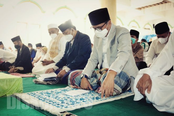 
					Umat Islam di Kotamobagu dan Boltim Salat Ied Masjid dan Lapangan, Terapkan Protokol Kesehatan