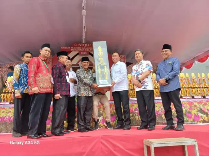 
 Kafilah Kotamobagu Juara Umum STQH ke-XXVII Tingkat Provinsi Sulawesi Utara