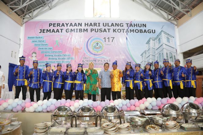 
 Walikota Hadiri Perayaan Hari Ulang Tahun Ke-117 Jemaat GMIBM Pusat Kotamobagu