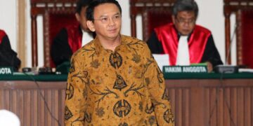 Ahok: Malu Kerja di Restoran AS, Habib Novel Tulis ‘Fitsa Hats’