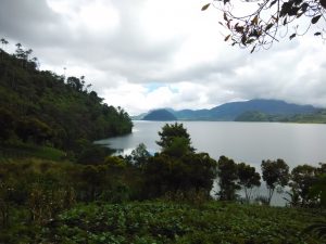 Destinasi wisata Danau Mooat ini bakal dikembangkan investor. (f: ist)