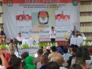 Suasana pemaparan visi dan misi paslon terkait optimalisasi SDA dan SDM