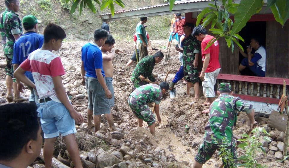 BPBD, TNI dan Polri Kompak Tangani Bencana Longsor