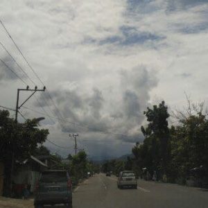 Lafaz Allah terlihat jelas usai azan sholat jumat.