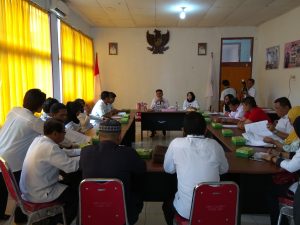 Rapat perdana pembentukan tim