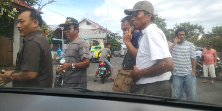 Pendukung Salihi Hadang Juru Sita PN Kotamobagu