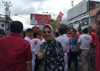 Tatong Bara Berbaur dengan Ribuan Warga di Cap Go Meh Kotamobagu