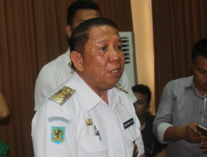 
Adrianus Nixon Watung