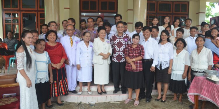 Yanny Tuuk HadiriPentahbisan Bangunan GPDi Eklesia Pusian Barat