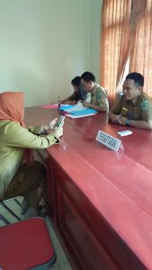 Channy Wajong saat mendaftar seleksi Sekda Bolmong