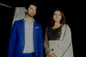 Barun Sobti dan Dalljiet Kaur dalam Meet and Greet di Metropolis Town Square, Tangerang, Banten, Jumat (14/4)