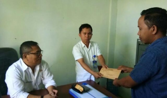 Cafe Weris Terancam Ditutup