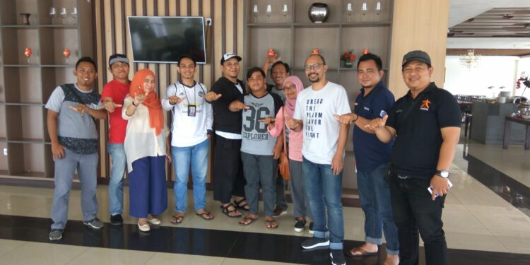 Fadly dan Yoyo PADI “Musikimia” Kagumi Tatong Bara