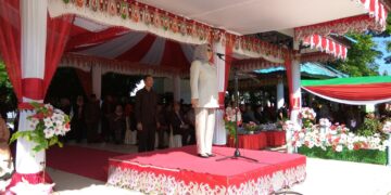 Tatong Bacakan Pidato Mendikbud