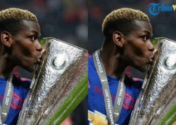 Angkat Trofi Liga Europa, Paul Pogba Rayakan Kemenangan di Mekkah