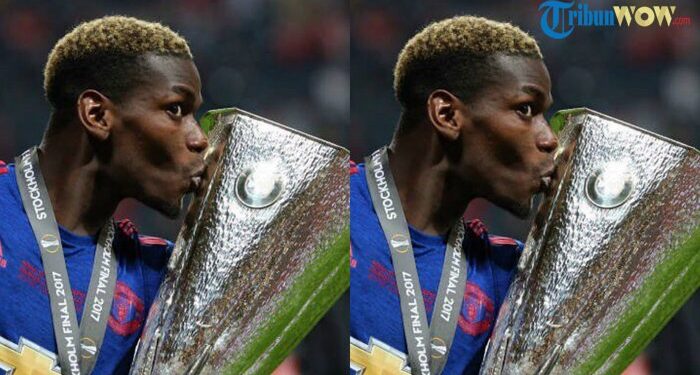 Angkat Trofi Liga Europa, Paul Pogba Rayakan Kemenangan di Mekkah