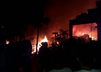 25 Rumah di Gogagoman Terbakar, Ratusan Warga Mengungsi