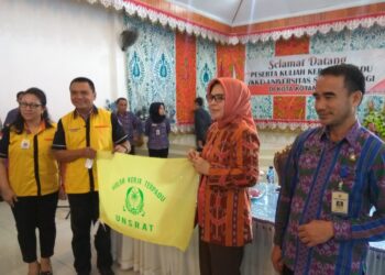Tatong Terima Mahasiswa KKT Unsrat