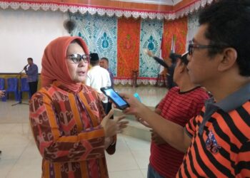 Tatong Promosikan Para Jomblo Kotamobagu ke Mahasiswi Unsrat