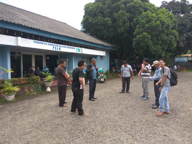 
Suasana di kantor PDAM Bolmong