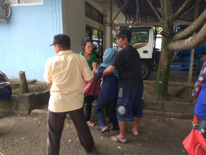 
Ibu saat 