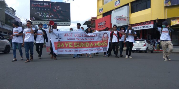 Pemuda Gelar Aksi 1.000 Tanda Tangan untuk MMS