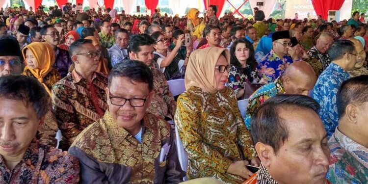 Tatong Hadiri Hari Lingkungan Hidup, Malam Terima Piala Adipura