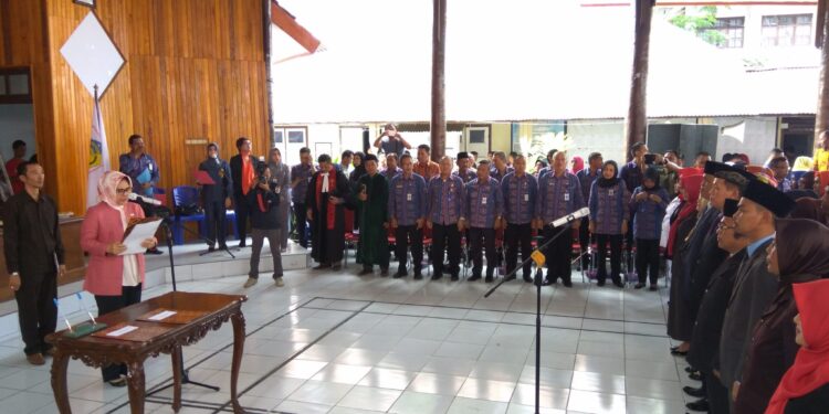 Daftar Pejabat Eselon III dan IV yang Dilantik Tatong Bara (1)