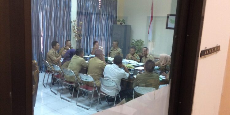 Tim Kementerian Bahas Kerusakan Lingkungan PT Conch