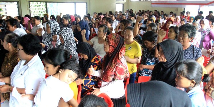 Walikota Serahkan Rp3,2 Miliar Bantuan PKH