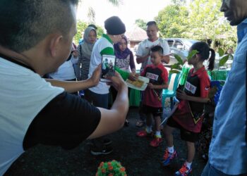 Tatong Lepas Atlet Bulu Tangkis, BMM dan Tanam Pohon di Stadion Nunuk   
