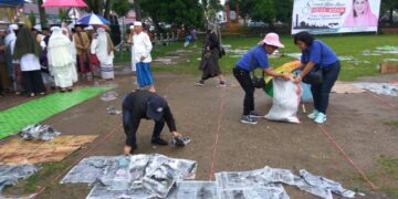 Ormas Wanita Katolik Kotamobagu Bersihkan Sampah di Lokasi Salat