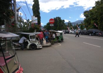 Dishub Diminta Tertibkan Bentor yang Parkir Sembarangan