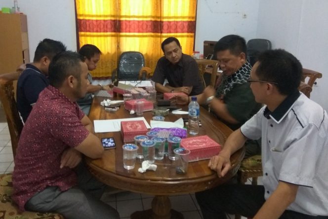 
Suasana rapat pleno