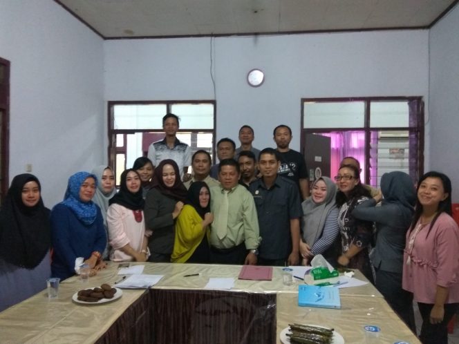 
Nayodo Mundur, Staf KPU Menangis