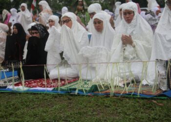 Salat Idul Adha Khidmat, Warga Antusias Sambut Bupati