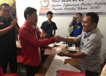 PDIP Bolmong Resmi Mendaftar di KPUD   