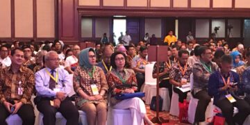 Yasti Hadiri Seminar Nasional Peringati Hari Oeang ke- 71