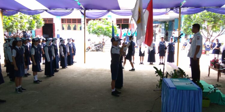 72 Pengurus Osis SMP 1 Kotamobagu Dilantik