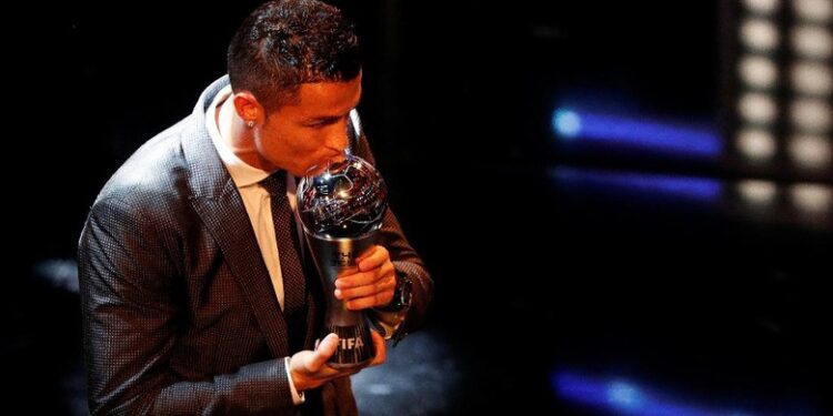 Ronaldo Pemain Terbaik Dunia 2017