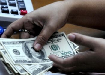 OTT Hakim dan Politikus Golkar, KPK Amankan Uang Asing