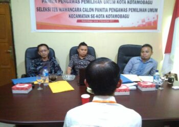 Dijamin Bebas Intervensi, FPT Calon Anggota Panwascam Hingga Larut Malam