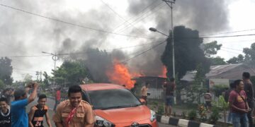 Desta Salon di Biga Dilalap Si Jago Merah