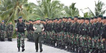 4 Januari Satgas Yonif Raider 712/WT Diberangkatkan ke Papua, Pangdam Pimpin Upacara Kesiapan Pemberangkatan