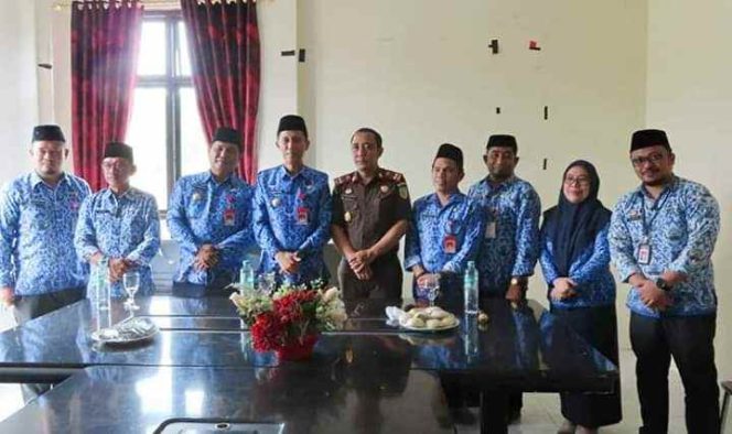 
Jalin Sinergitas di Bidang Hukum, Bupati Terima Kunker Kajari