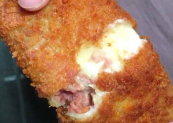 Berbisnis Risol Mayo, Viny Raup Untung Jutaan Rupiah