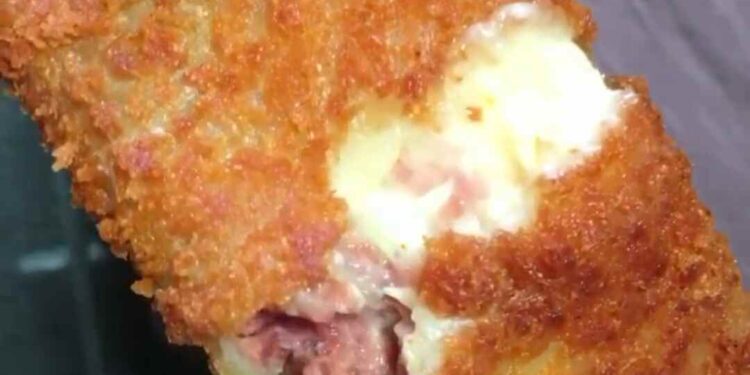 Berbisnis Risol Mayo, Viny Raup Untung Jutaan Rupiah